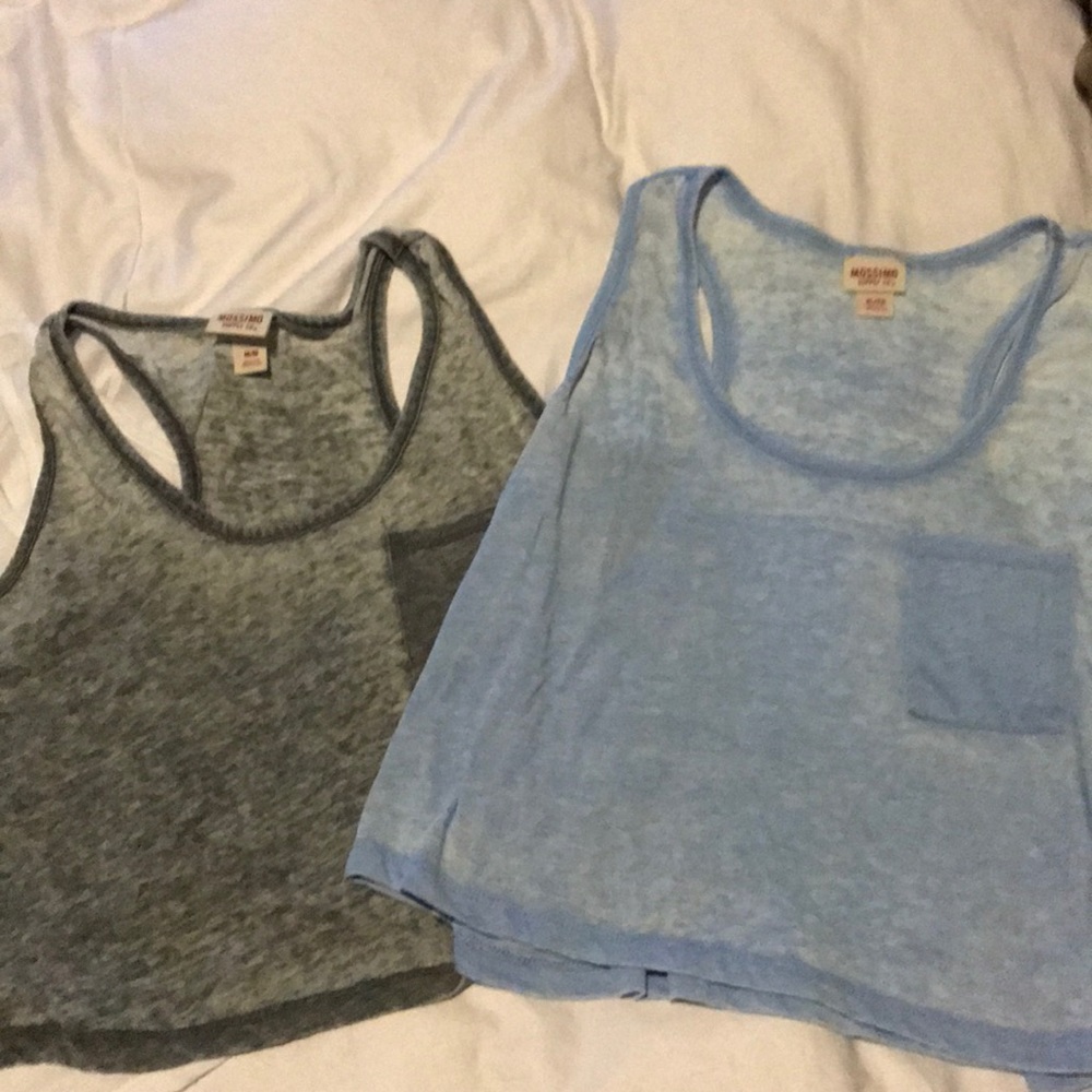 Crop Tops, lightweight, great for sweaty workouts!